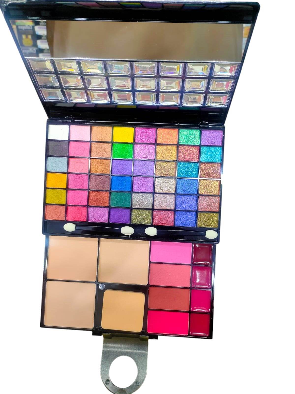 Cool Touch Makeup Kit C9136 - YehChez.pk