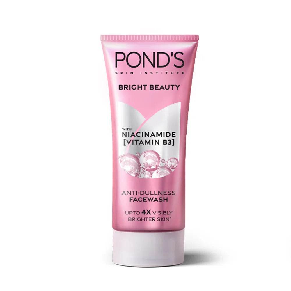 Pink POND'S bright beauty facewash tube with niacinamide vitamin B3 label.